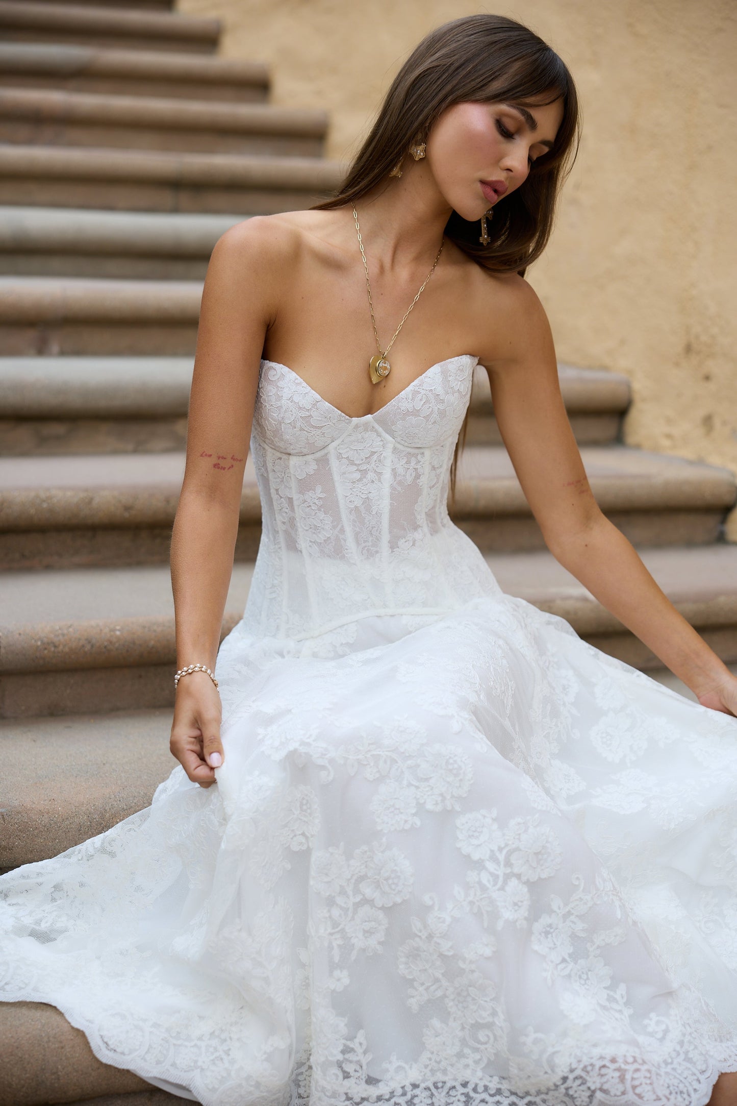 The Carolena Set in White Chantilly Lace